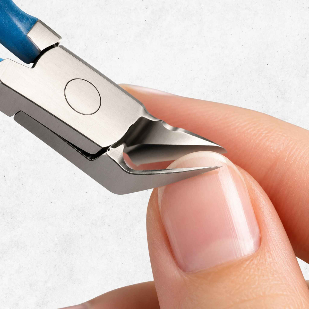 pince pour couper les ongles main